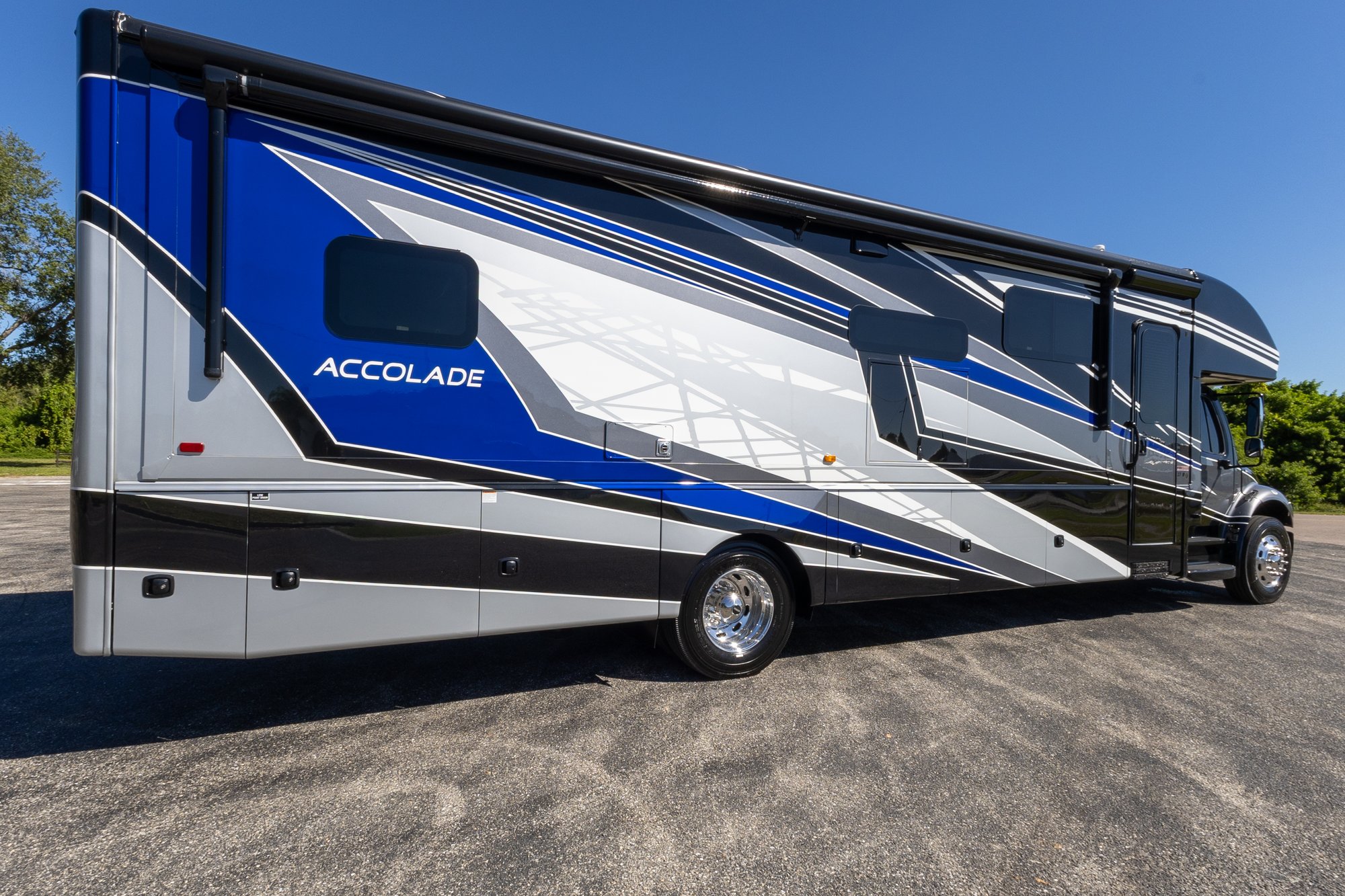 2022 Entegra Accolade 37M