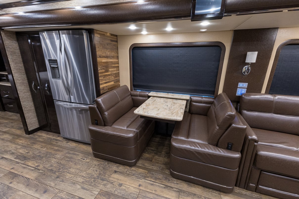 2018 Newmar King Aire 4531 gallery image-16