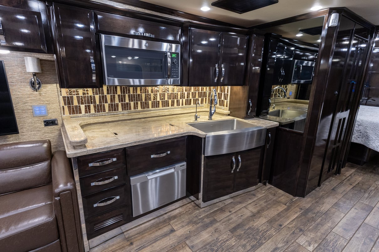 2018 Newmar King Aire 4531 gallery image-18