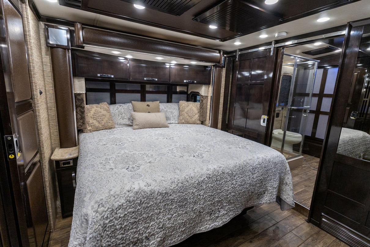 2018 Newmar King Aire 4531 gallery image-24
