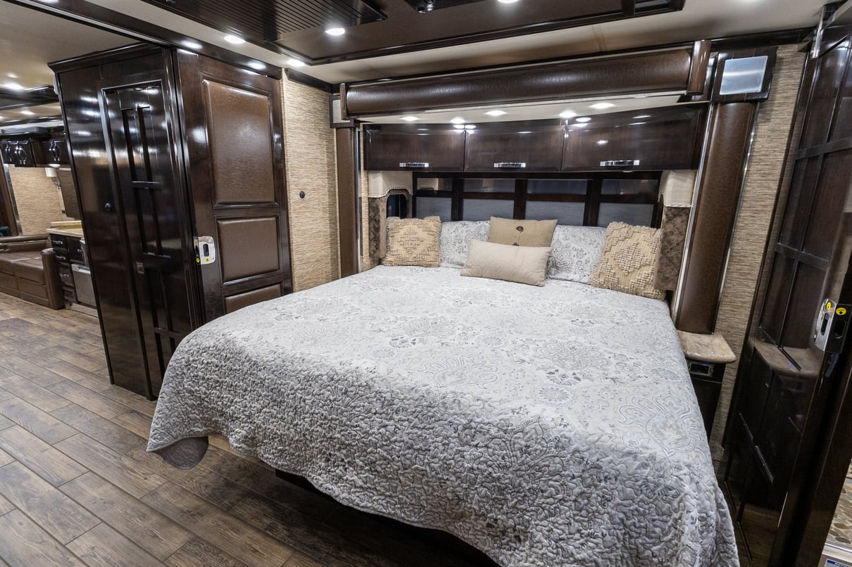 2018 Newmar King Aire 4531 gallery image-26