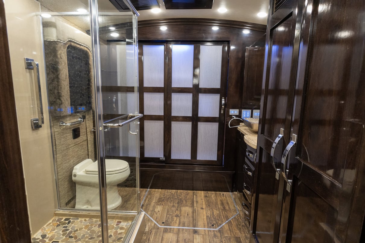 2018 Newmar King Aire 4531 gallery image-28