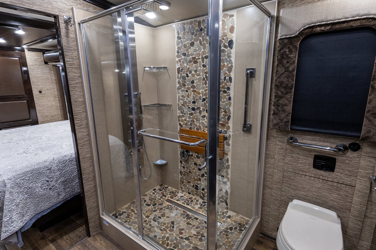 2018 Newmar King Aire 4531 gallery image-30