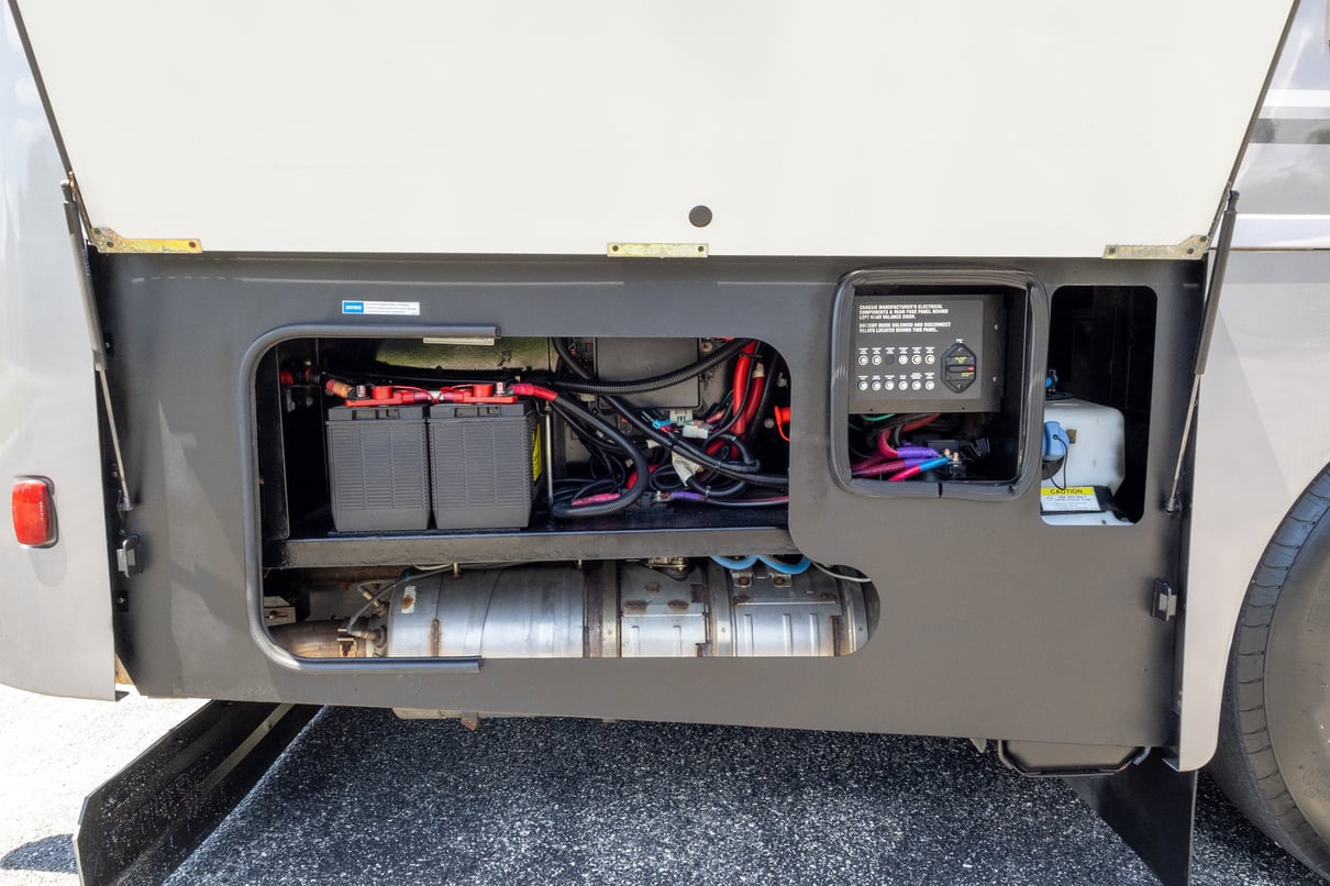 2019 Winnebago Horizon 42Q gallery image-35