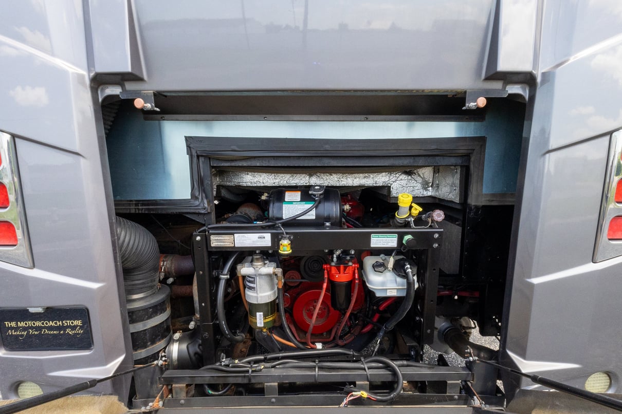 2019 Winnebago Horizon 42Q gallery image-47