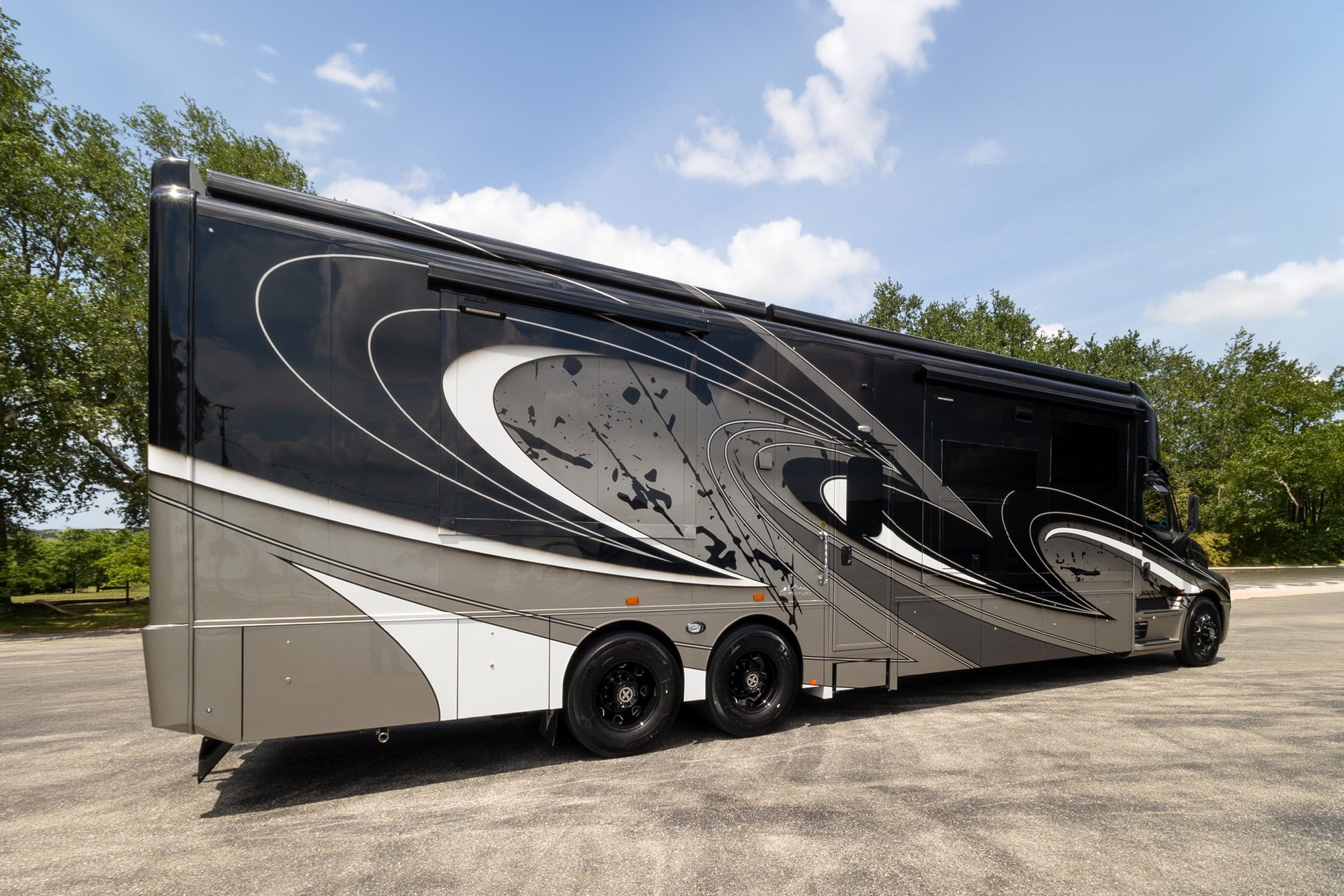 2026 SHOWHAULER ADVENTURE A4502