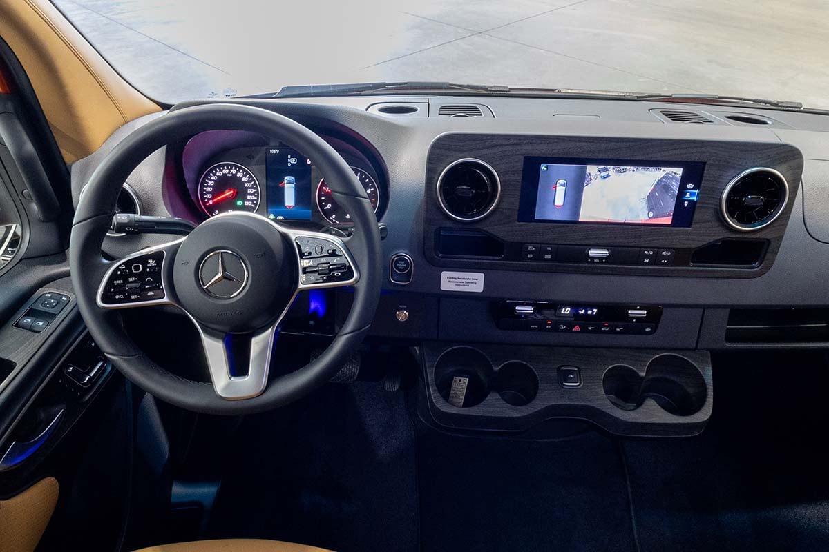 2025 OGV LUXURY COACH V-Cruise 9-Passenger gallery image-15