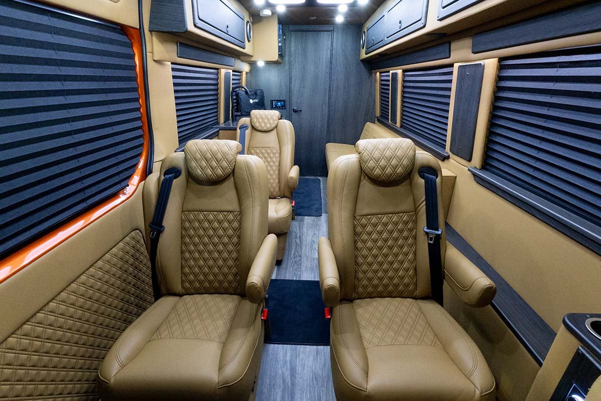 2025 OGV LUXURY COACH V-Cruise 9-Passenger gallery image-18