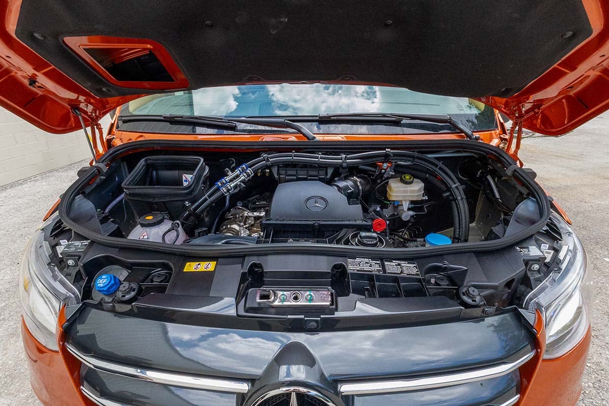 2025 OGV LUXURY COACH V-Cruise 9-Passenger gallery image-30