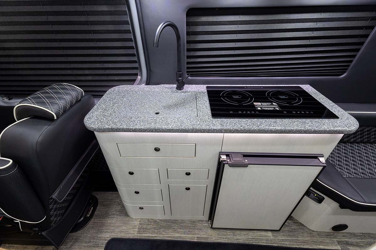 New 2025 OGV Luxury Coach V-RV 7RL gallery image-26