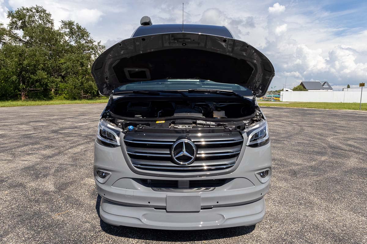 New 2025 OGV Luxury Coach V-RV 7RL gallery image-35