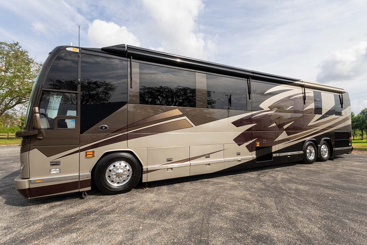 2007 Prevost Featherlite H3 45 gallery image-10