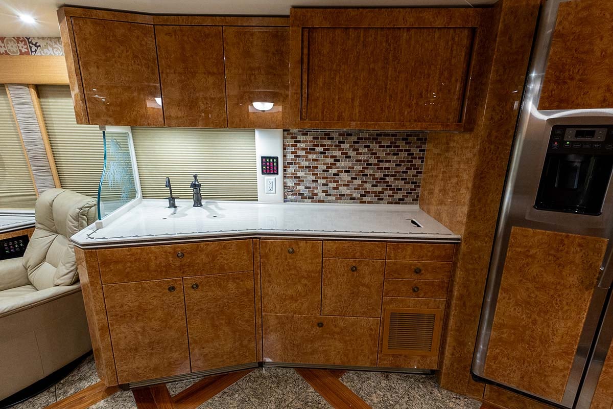 2007 Prevost Featherlite H3 45 gallery image-19