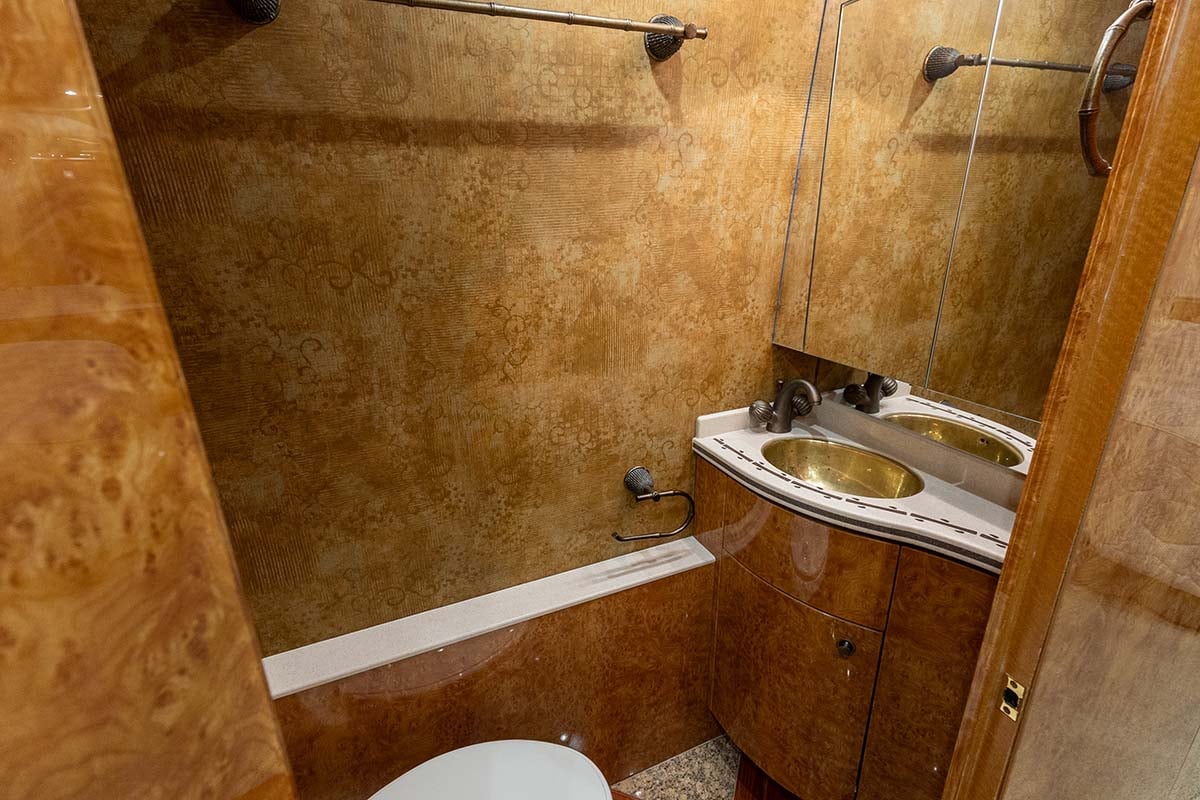 2007 Prevost Featherlite H3 45 gallery image-26