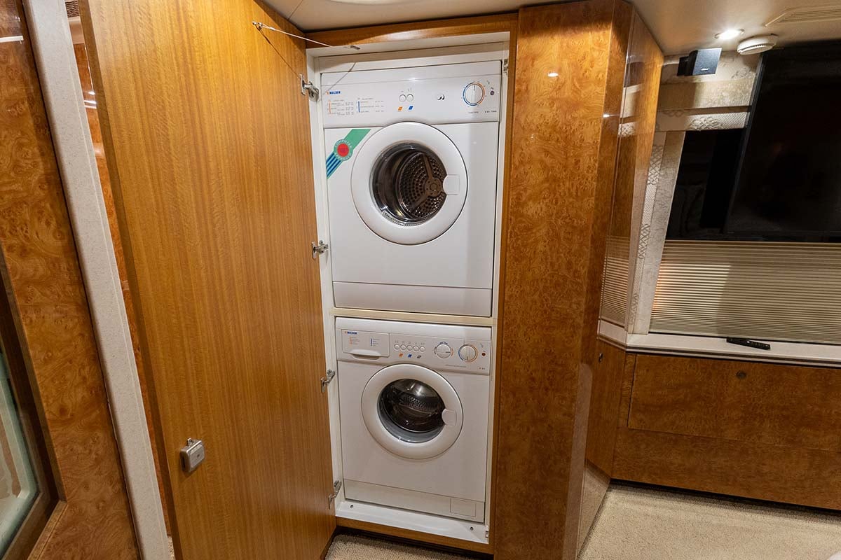 2007 Prevost Featherlite H3 45 gallery image-28