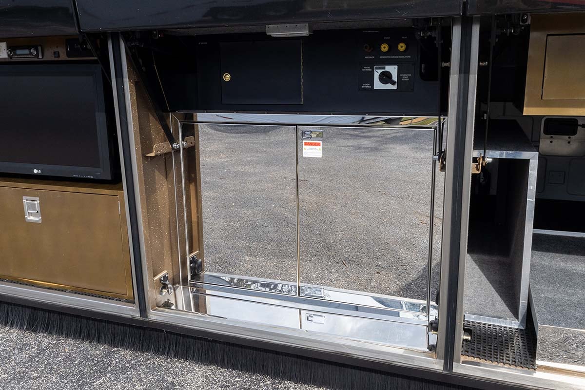 2007 Prevost Featherlite H3 45 gallery image-38
