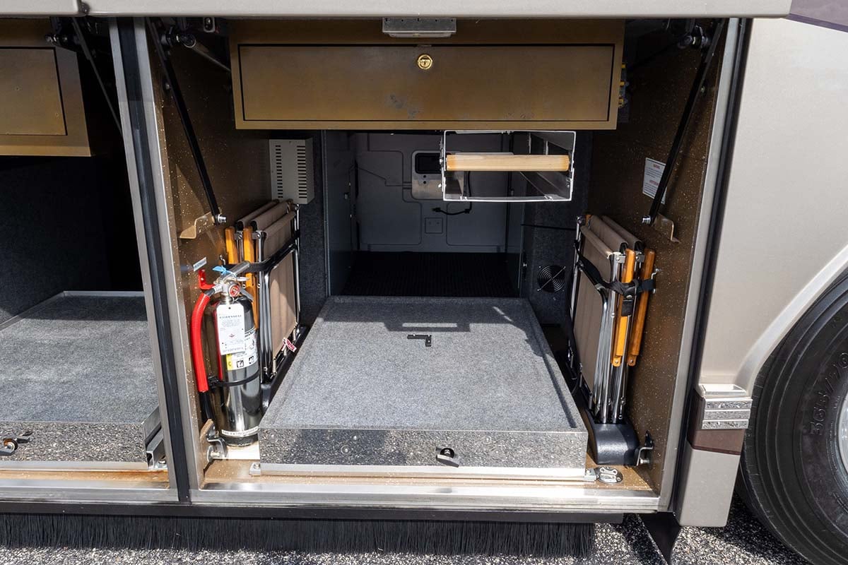 2007 Prevost Featherlite H3 45 gallery image-40