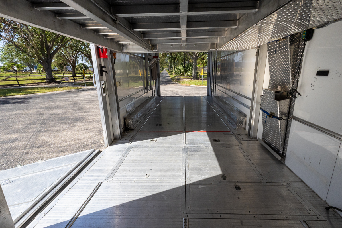 2004 ATC 26' STACKER TRAILER gallery image-27