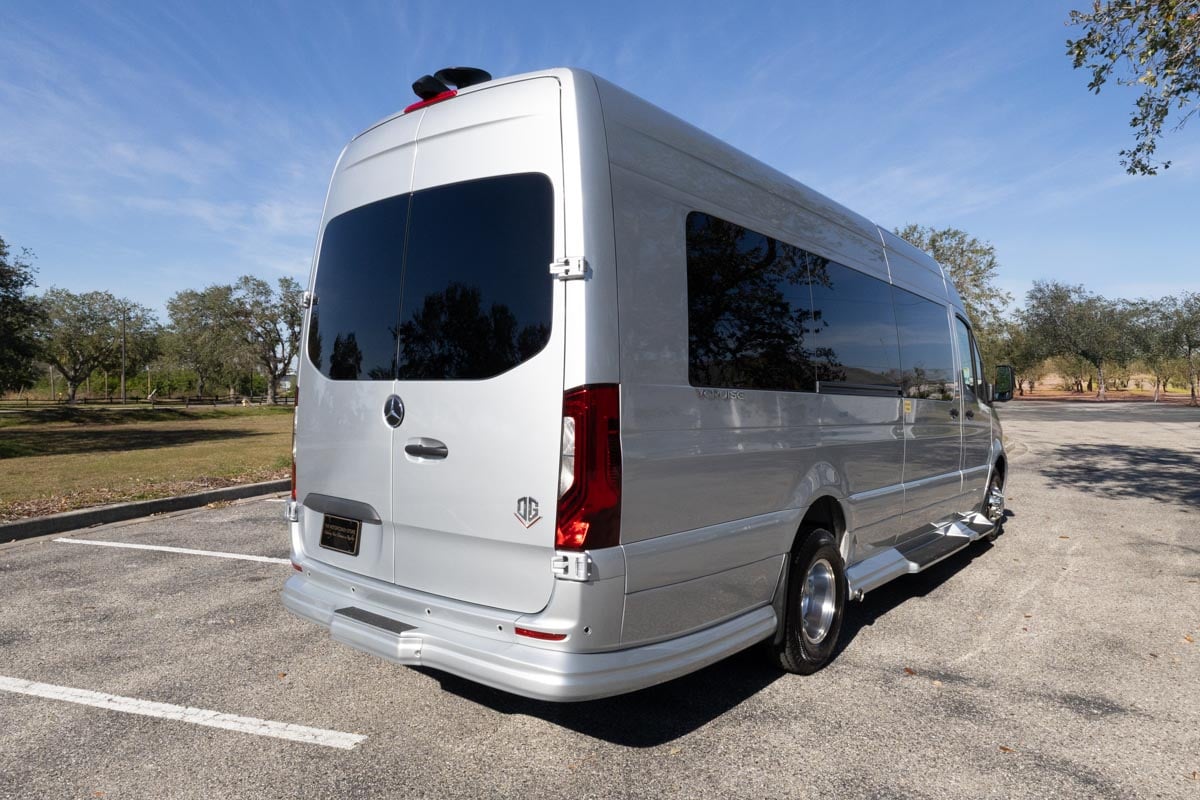 New OGV 2025 Luxury Coach V-Cruise 10OB gallery image-6