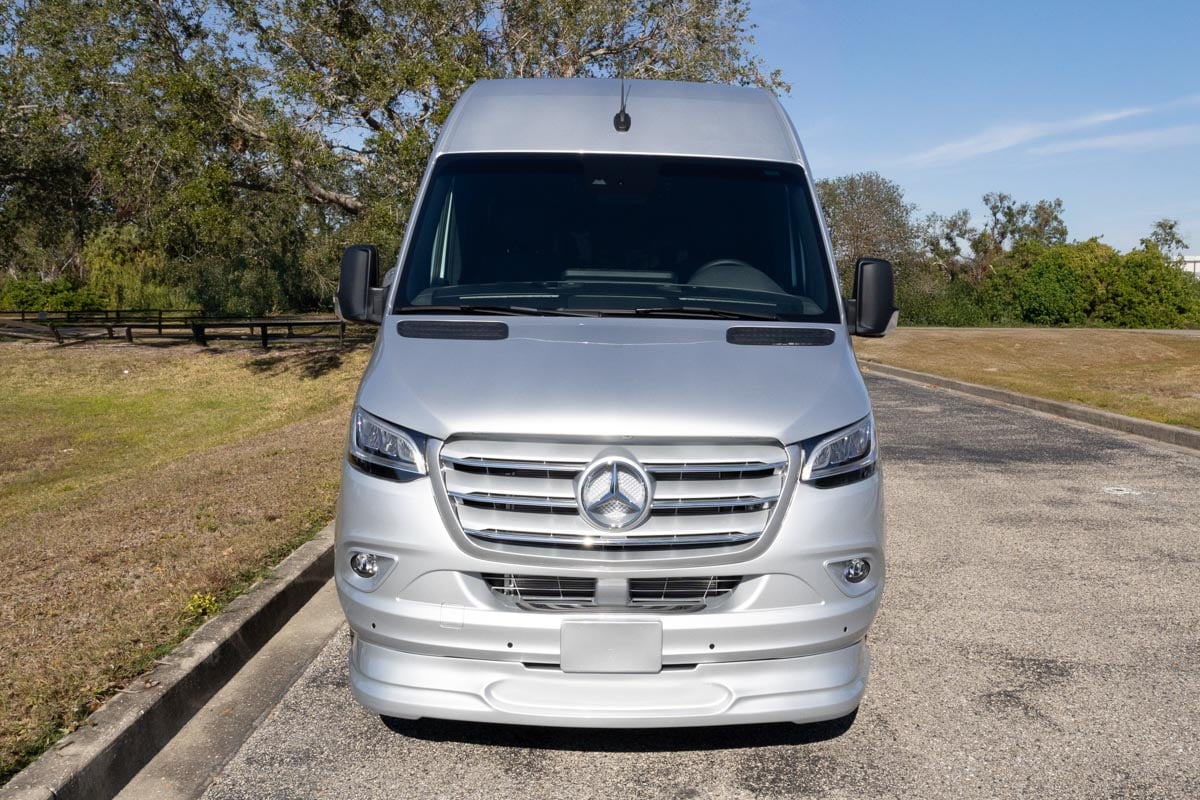 New OGV 2025 Luxury Coach V-Cruise 10OB gallery image-13