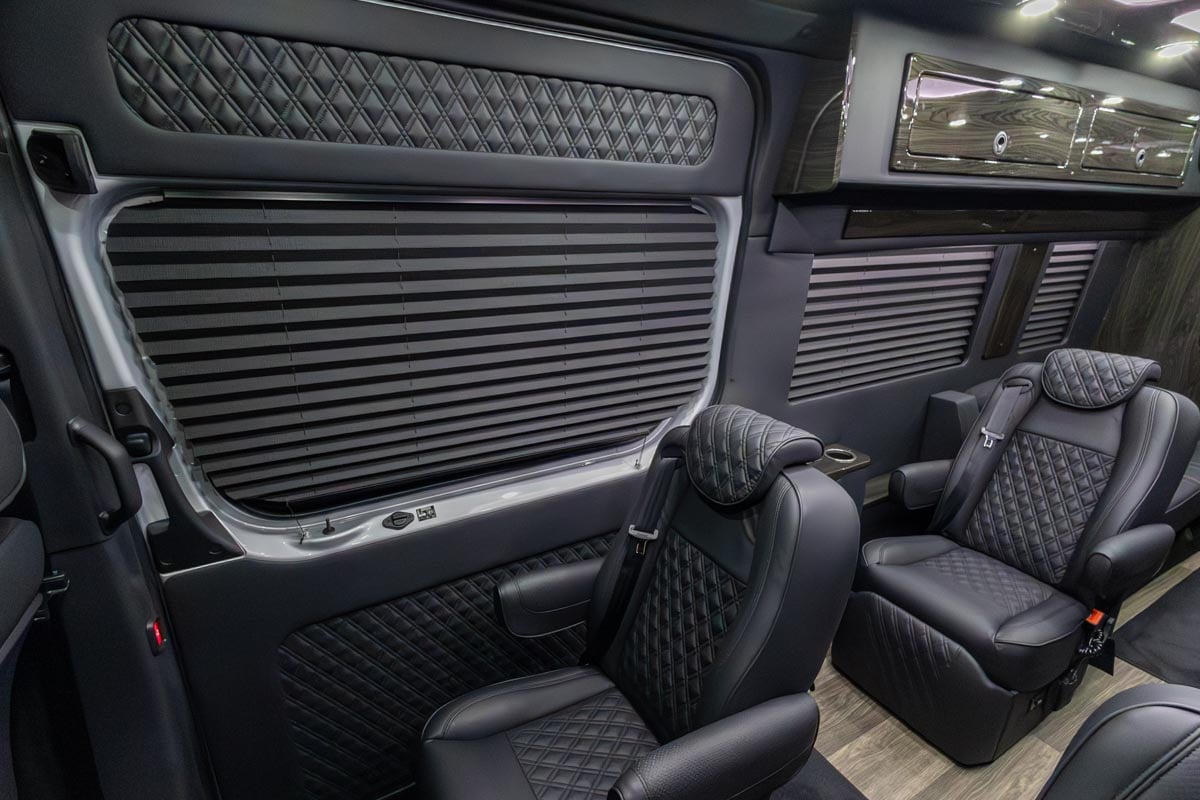 New OGV 2025 Luxury Coach V-Cruise 10OB gallery image-18