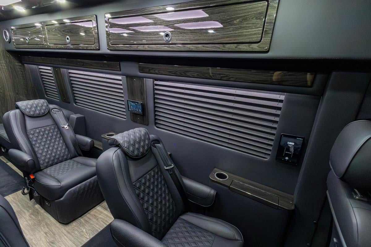 New OGV 2025 Luxury Coach V-Cruise 10OB gallery image-20
