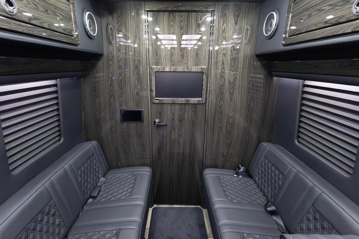 New OGV 2025 Luxury Coach V-Cruise 10OB gallery image-22