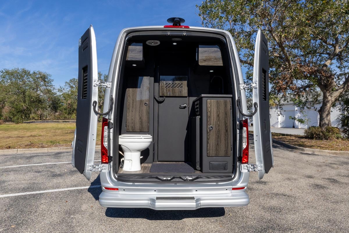 New OGV 2025 Luxury Coach V-Cruise 10OB gallery image-27