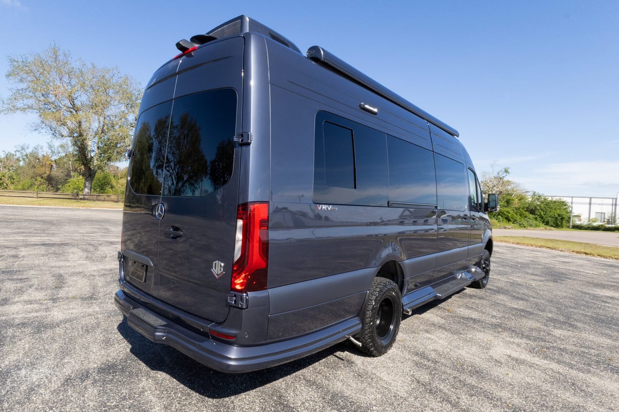 2025 OGV LUXURY COACH gallery image-6