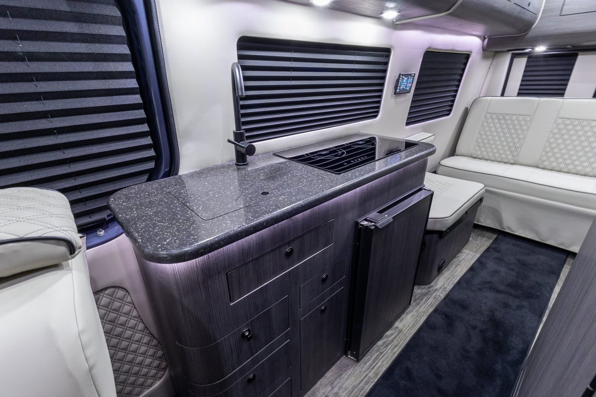 2025 OGV LUXURY COACH gallery image-22