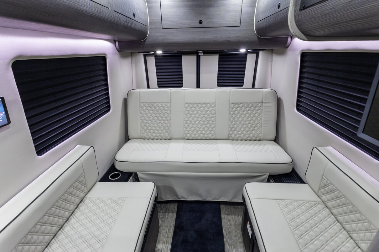 2025 OGV LUXURY COACH gallery image-23