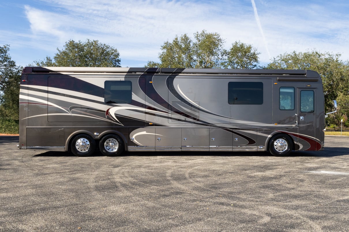 2016 FORETRAVEL REALM LV3 gallery image-3