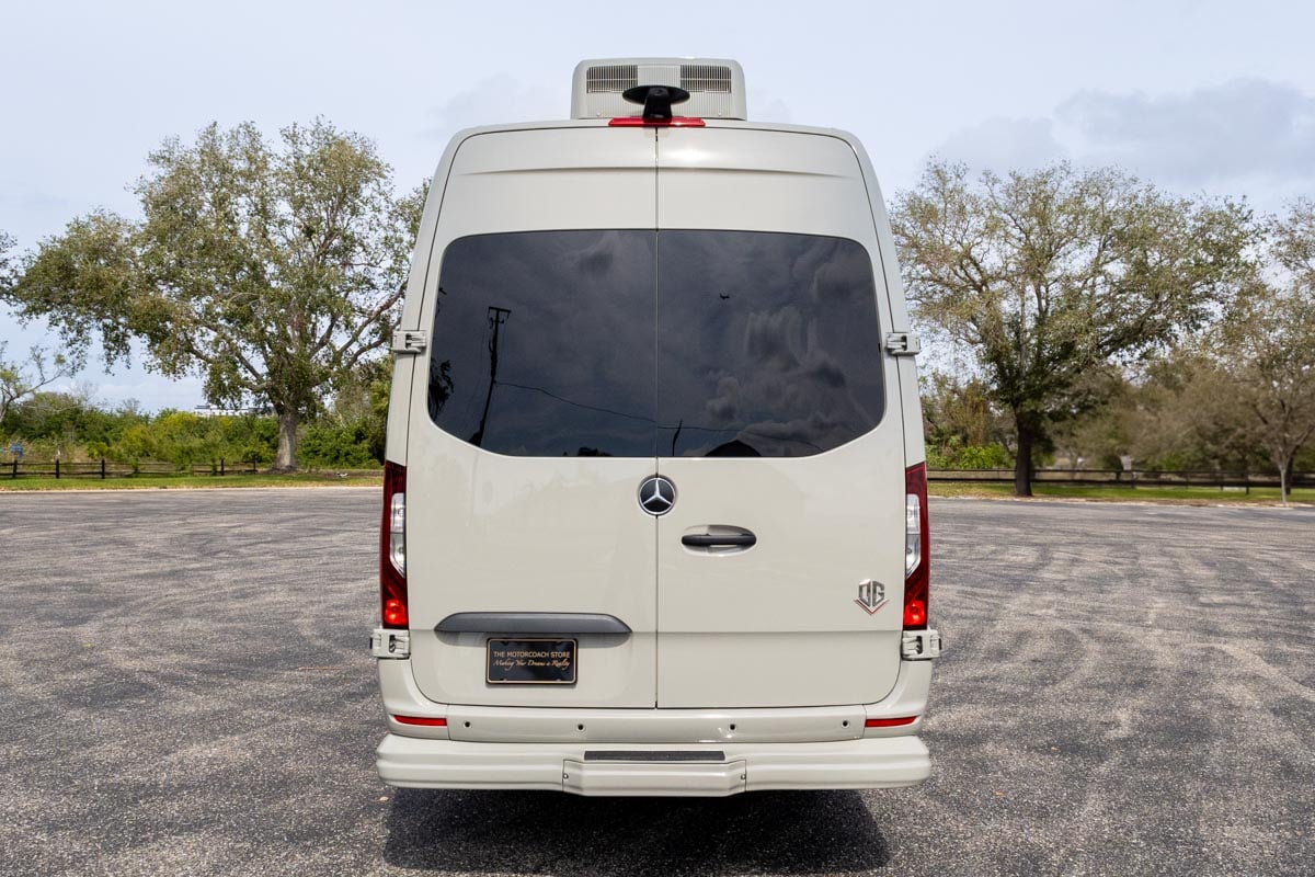 2025 OGV LUXURY COACH gallery image-7