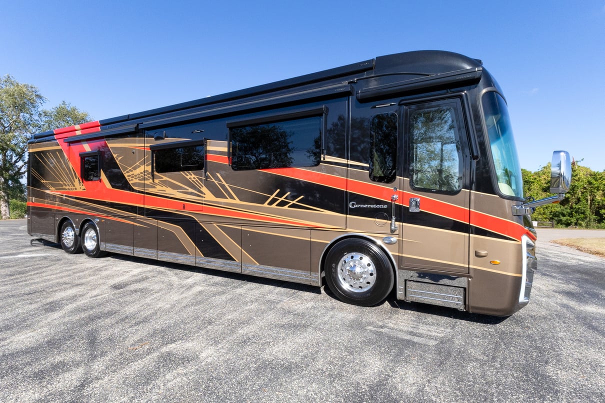 2022 Entegra Cornerstone 45B gallery image-2