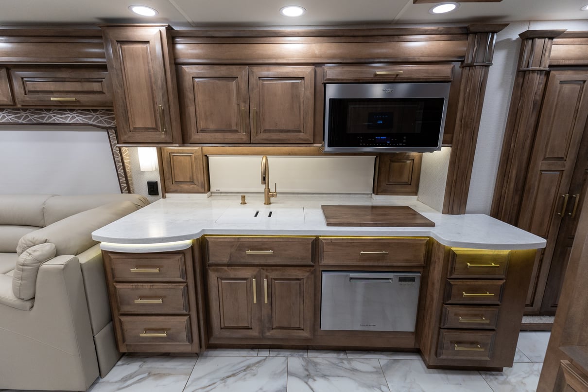 2022 Entegra Cornerstone 45B gallery image-19