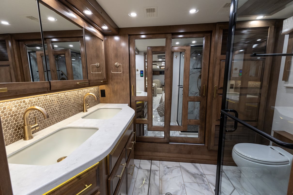 2022 Entegra Cornerstone 45B gallery image-28