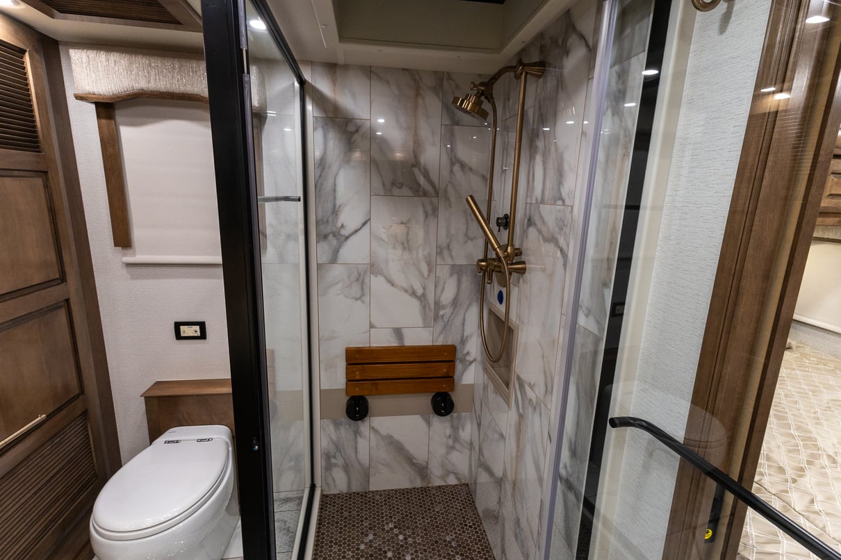 2022 Entegra Cornerstone 45B gallery image-31