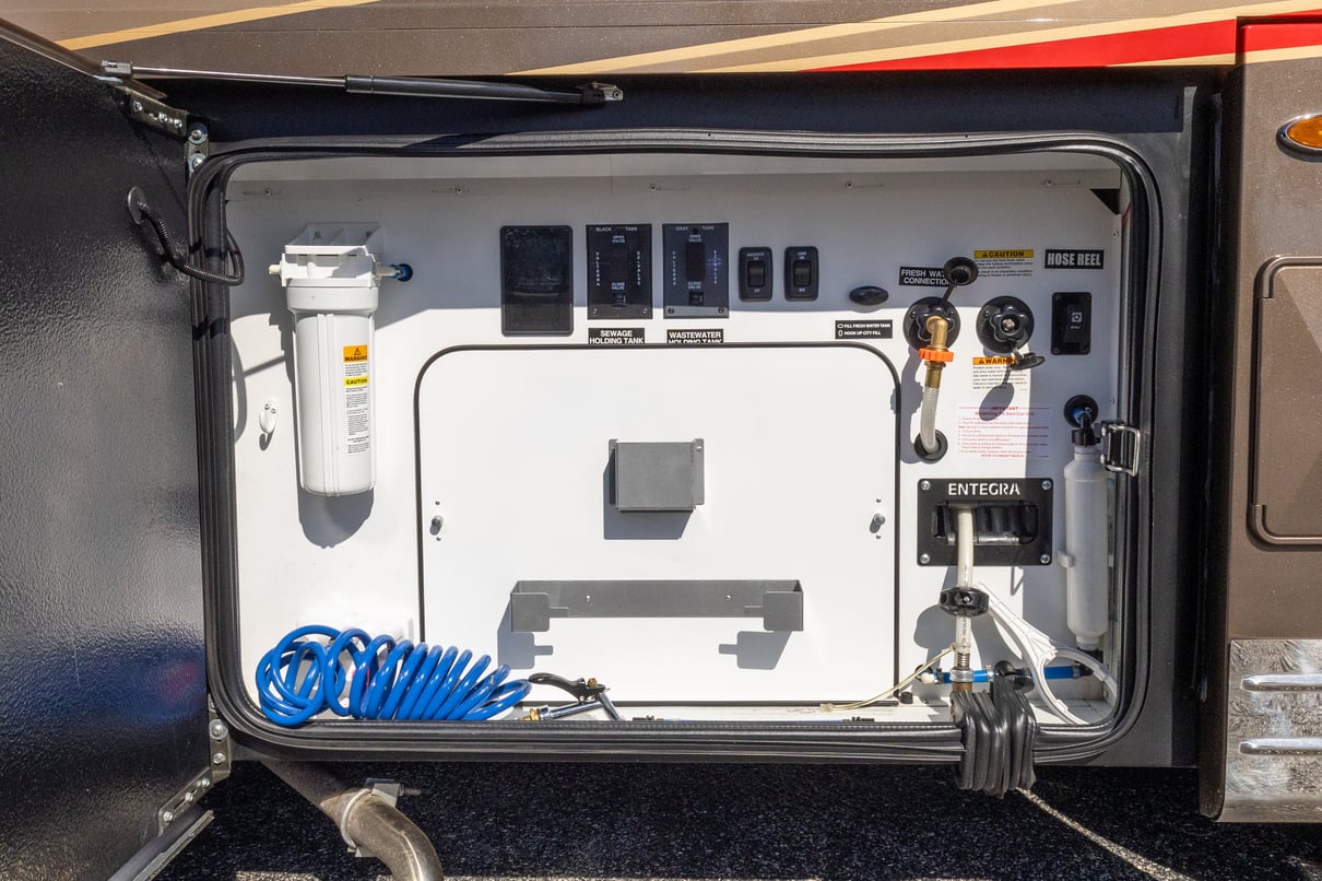 2022 Entegra Cornerstone 45B gallery image-49