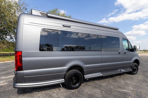 {id=32, name='OGV', order=18, label='OGV'}