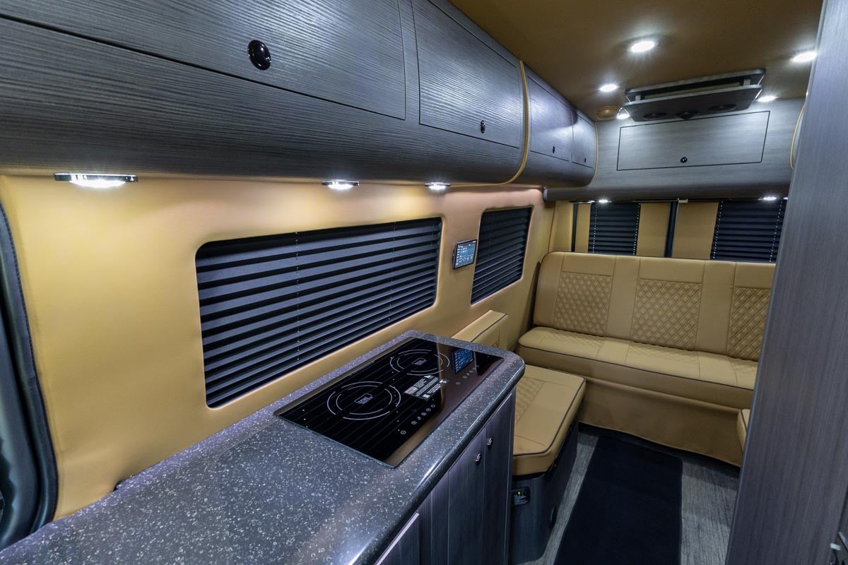 New 2025 OGV Luxury Coach V-RV 5RLA AWD gallery image-20