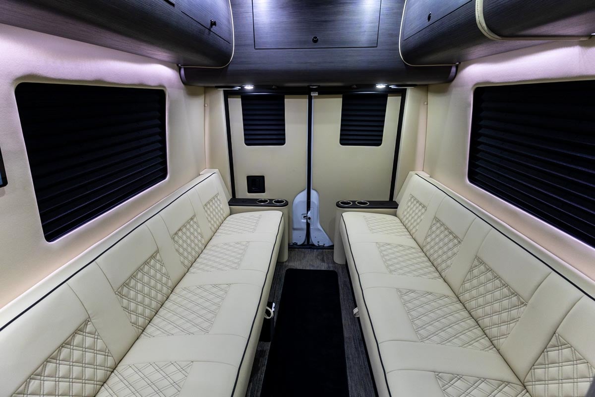 2025 OGV Luxury Coach V-RV 2TB gallery image-22