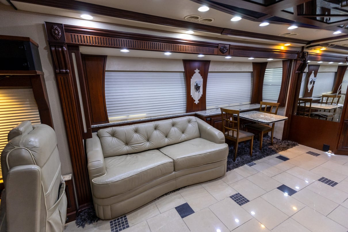 2009 AMERICAN COACH HERITAGE 45BT gallery image-19