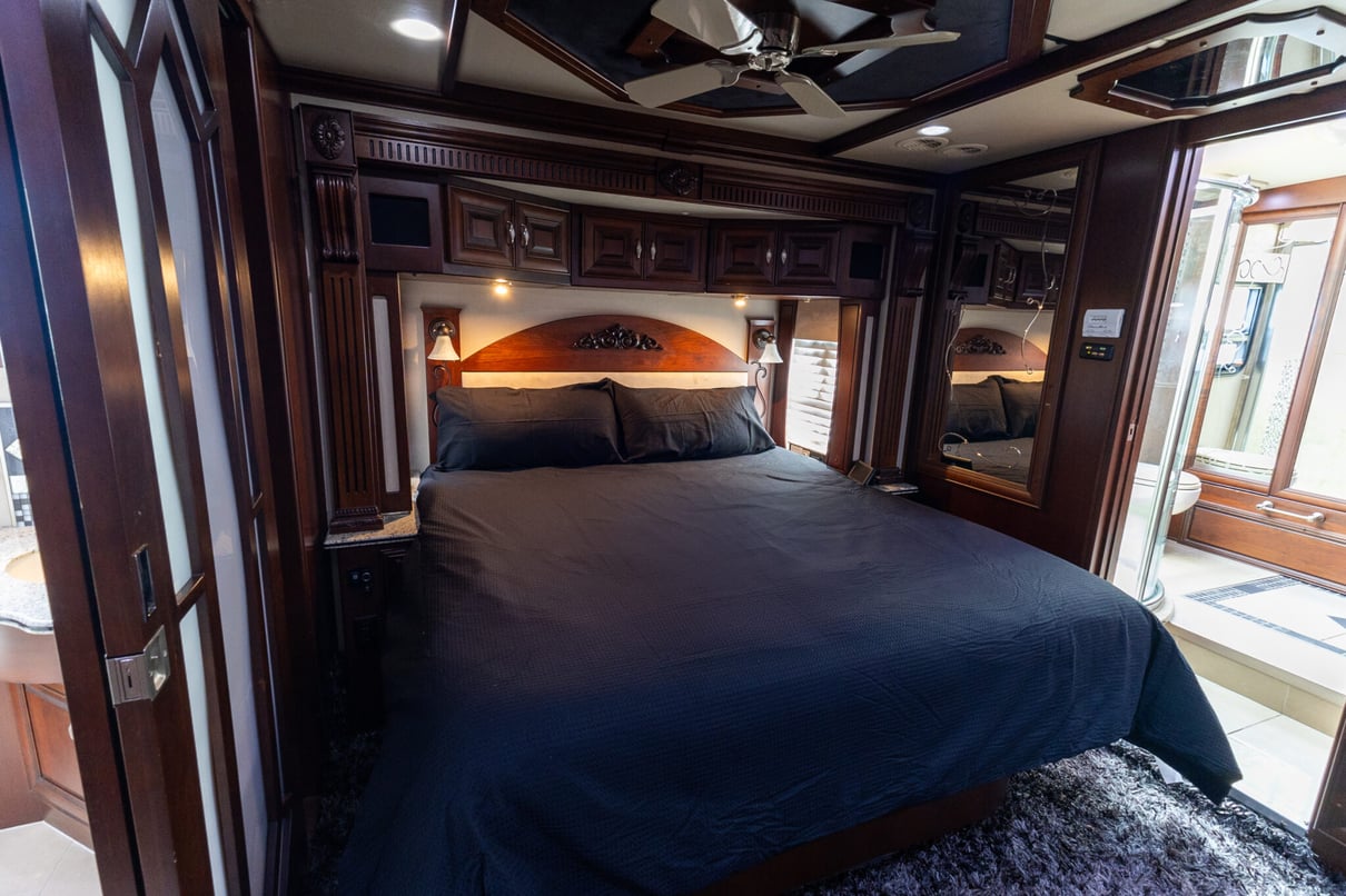 2009 AMERICAN COACH HERITAGE 45BT gallery image-24