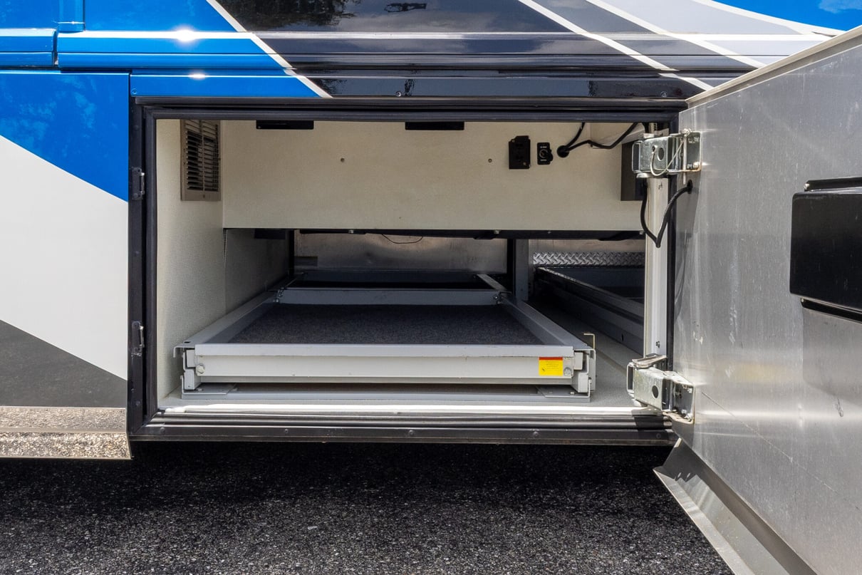 2009 AMERICAN COACH HERITAGE 45BT gallery image-39