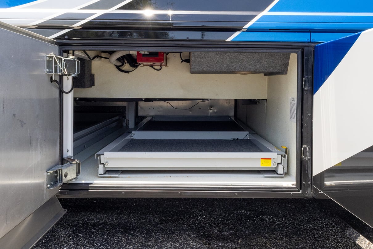 2009 AMERICAN COACH HERITAGE 45BT gallery image-46