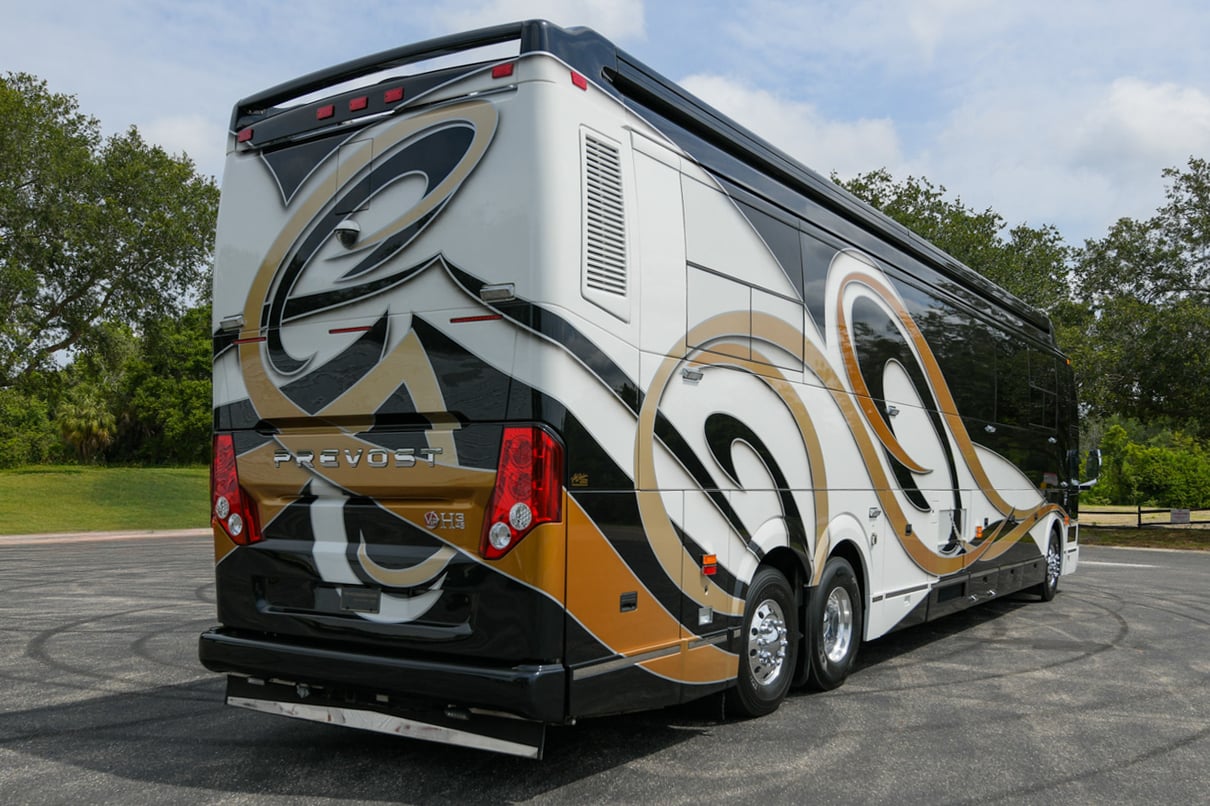 2003 PREVOST LIBERTY H3 45 gallery image-5