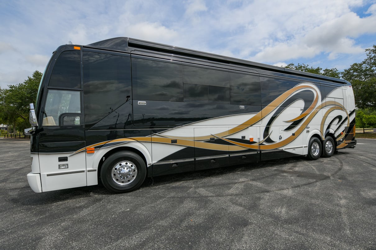 2003 PREVOST LIBERTY H3 45 gallery image-10