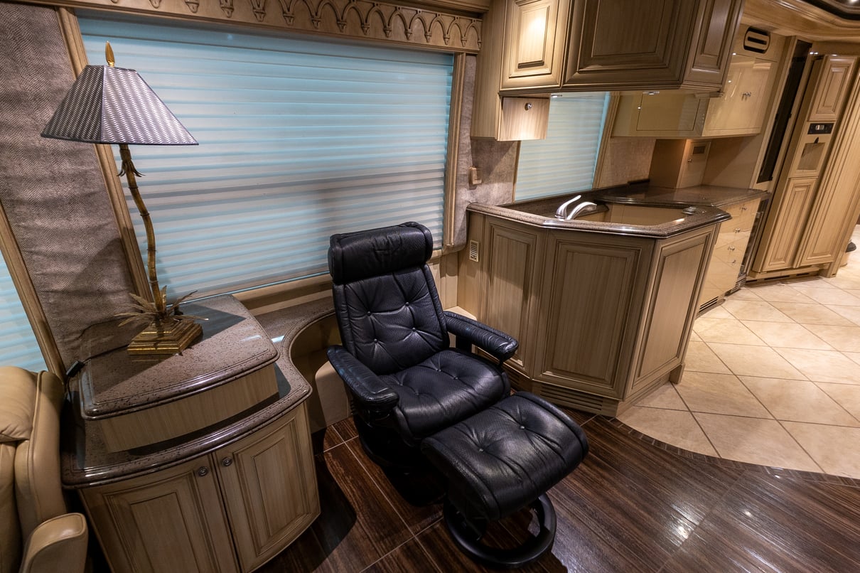 2003 PREVOST LIBERTY H3 45 gallery image-17