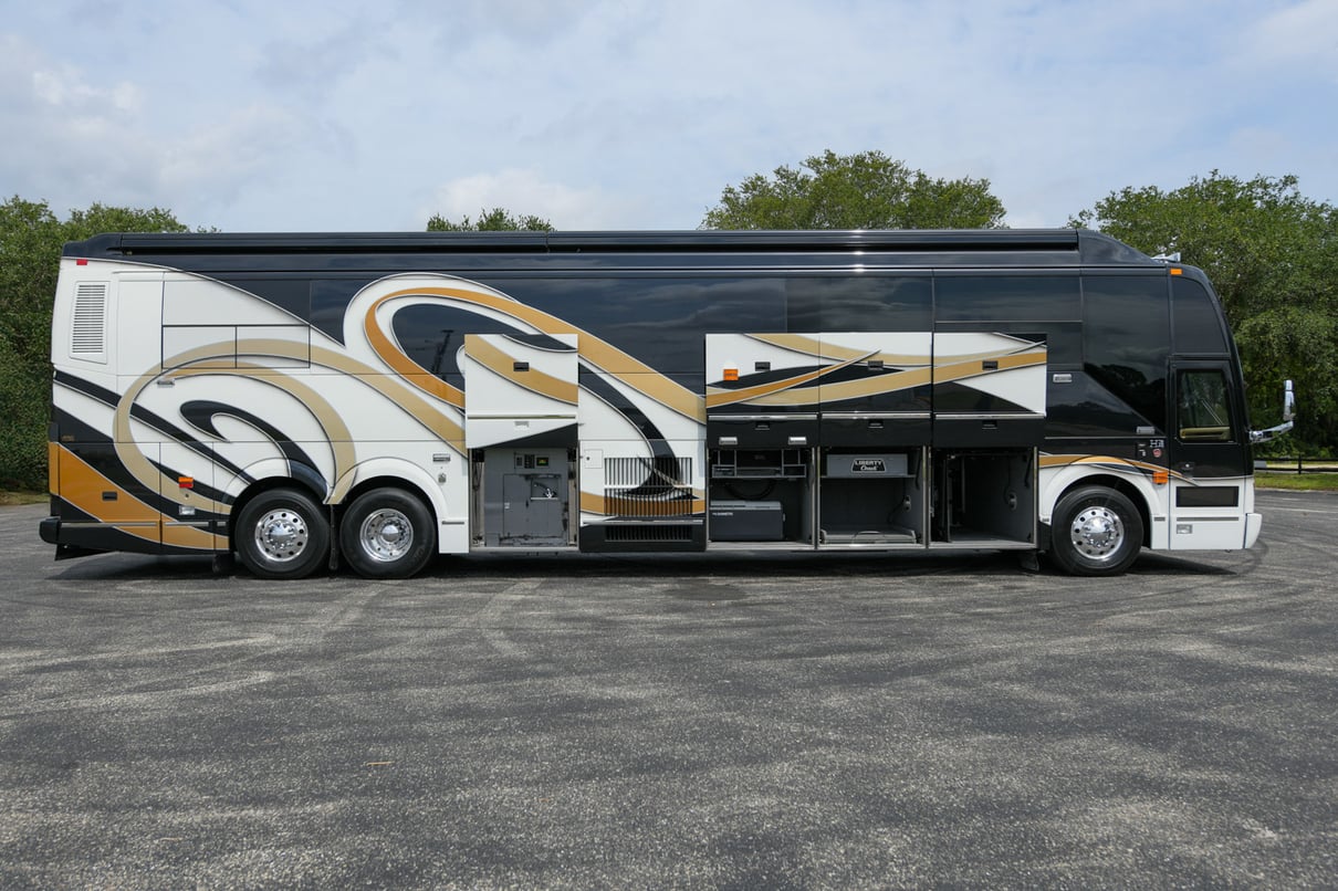 2003 PREVOST LIBERTY H3 45 gallery image-30