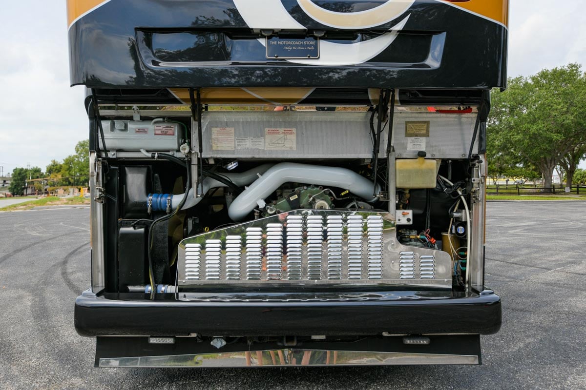 2003 PREVOST LIBERTY H3 45 gallery image-43